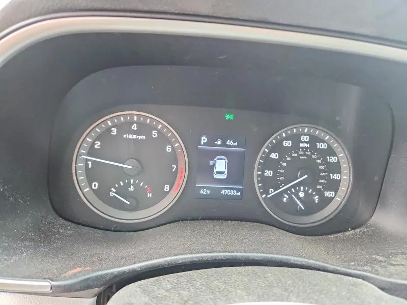 2021 HYUNDAI TUCSON SE  