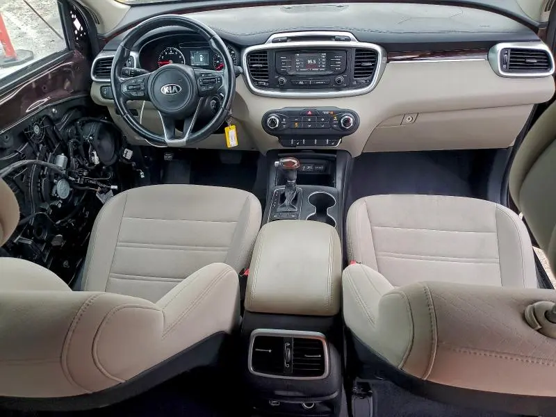 2016 KIA SORENTO LX  