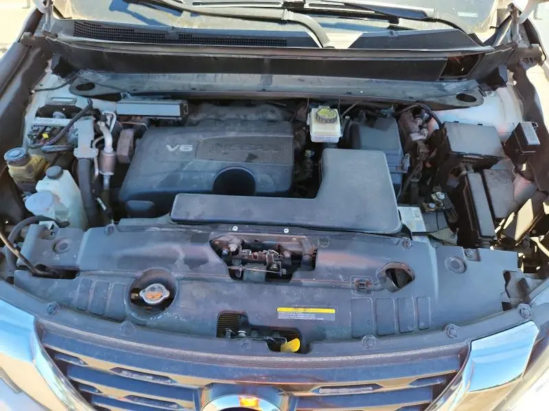 2018 NISSAN PATHFINDER SV  