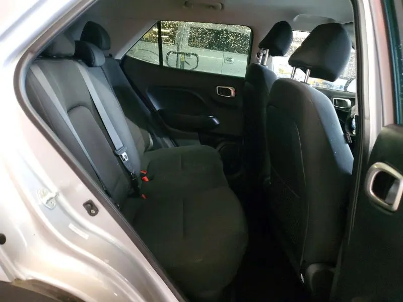 2022 HYUNDAI VENUE SE  