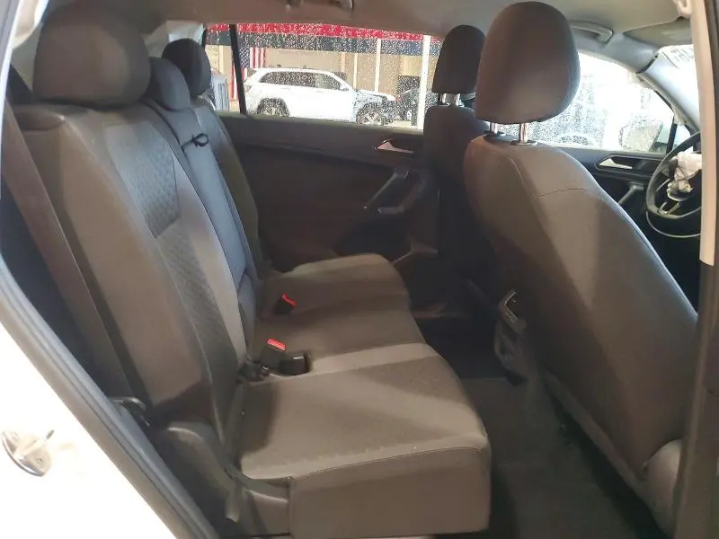 2018 VOLKSWAGEN TIGUAN S  