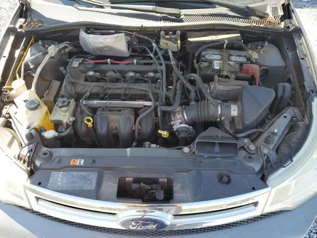2010 FORD FOCUS SE  