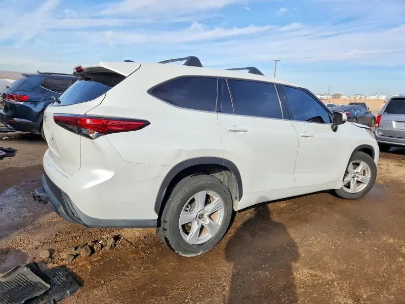 2022 TOYOTA HIGHLANDER L  