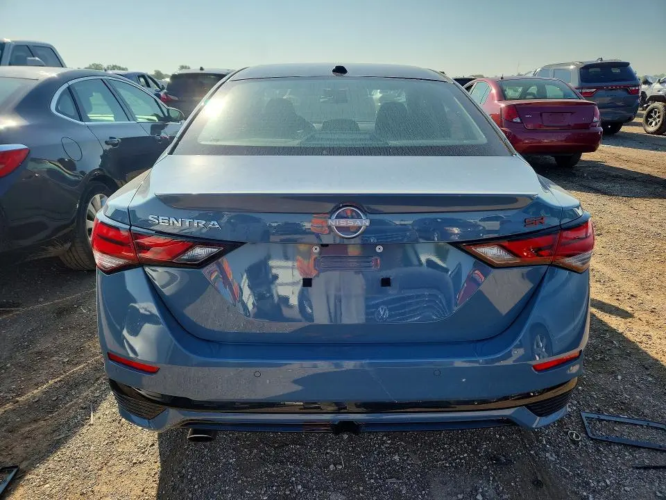 2025 NISSAN SENTRA SR  