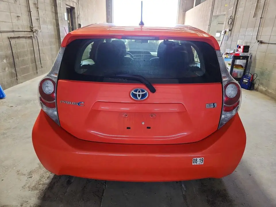 2014 TOYOTA PRIUS C TWO  
