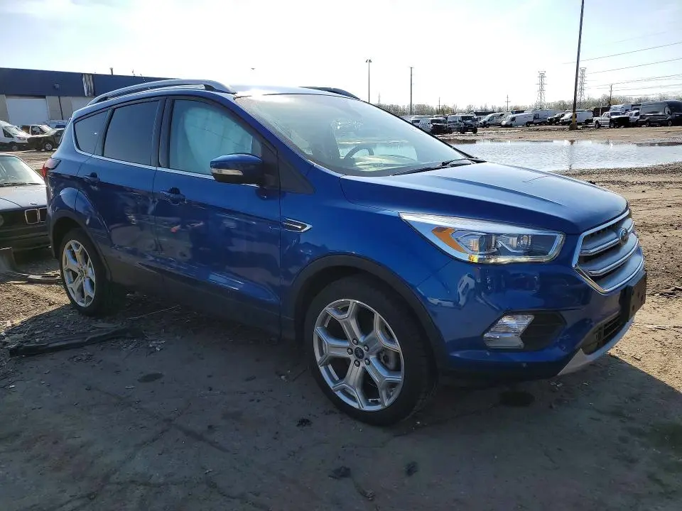 2019 FORD ESCAPE TITANIUM  