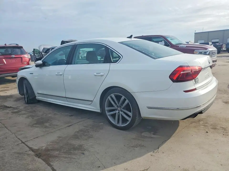 2017 VOLKSWAGEN PASSAT R-LINE  