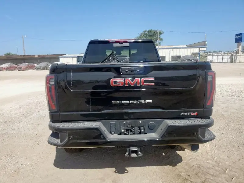 2025 GMC SIERRA K2500 AT4  