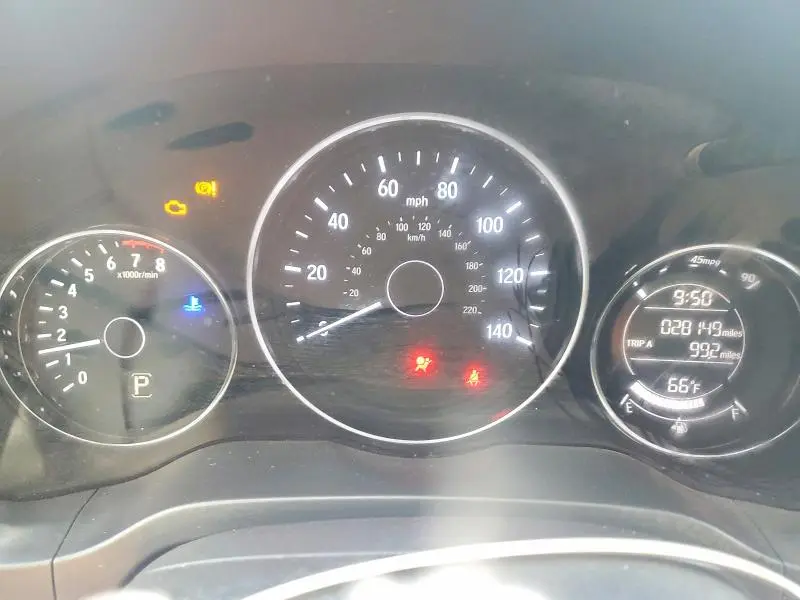 2022 HONDA HR-V LX  