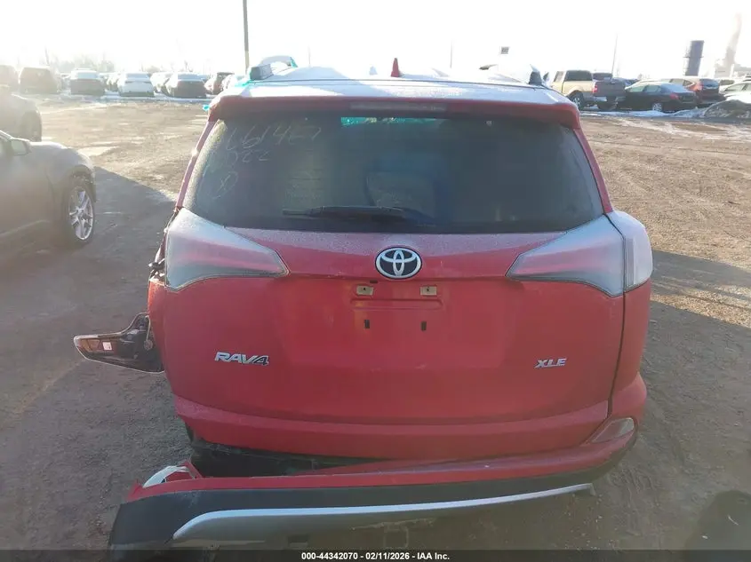 2016 TOYOTA RAV4 XLE
