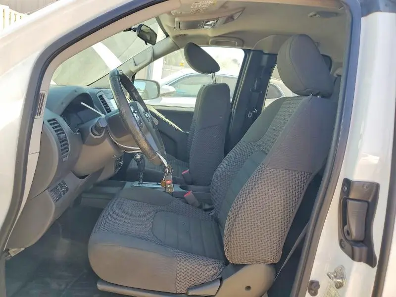 2019 NISSAN FRONTIER SV V6  