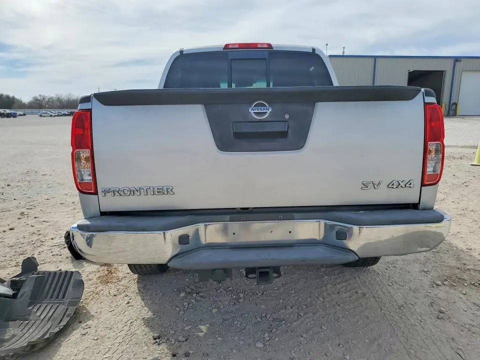 2017 NISSAN FRONTIER SV  