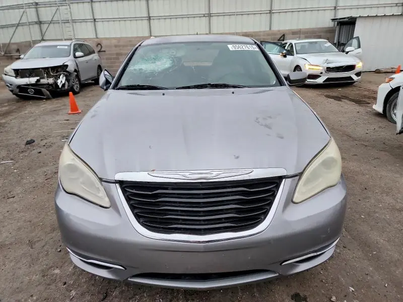 2013 CHRYSLER 200 LX  