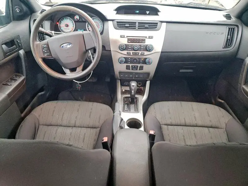 2011 FORD FOCUS SE  