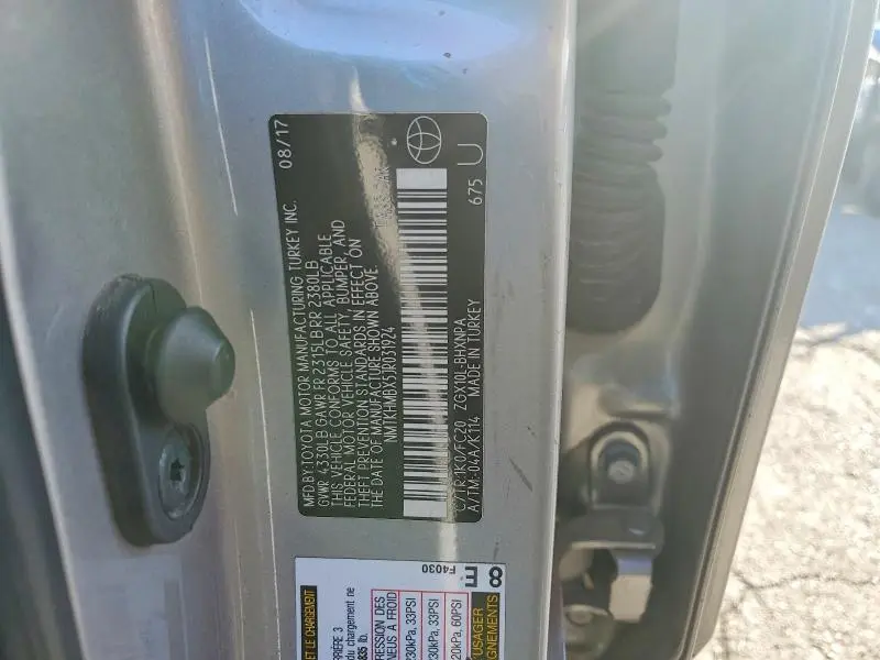 2018 TOYOTA C-HR XLE  