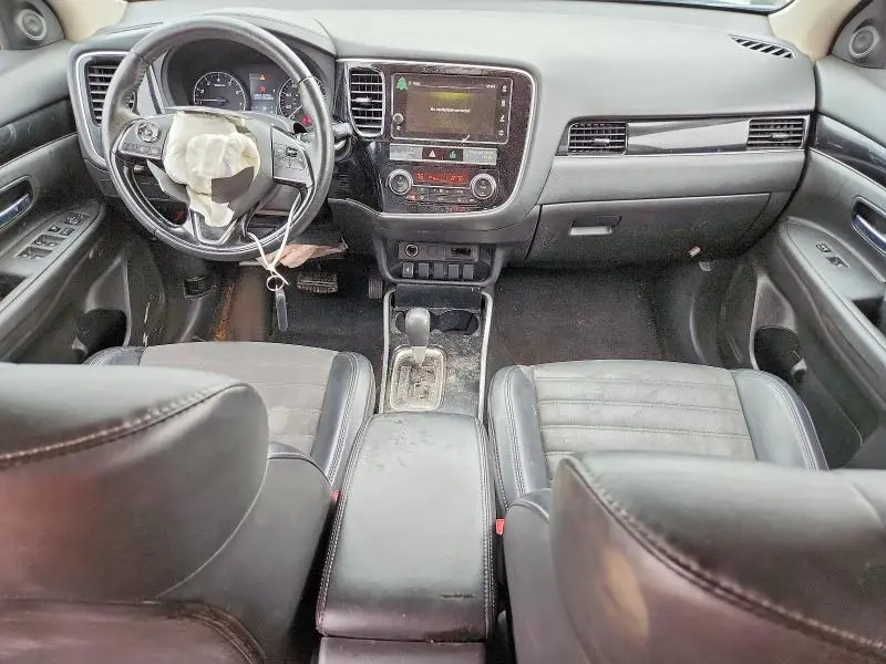 2019 MITSUBISHI OUTLANDER   