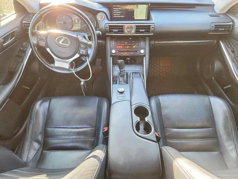 2017 LEXUS IS 350  