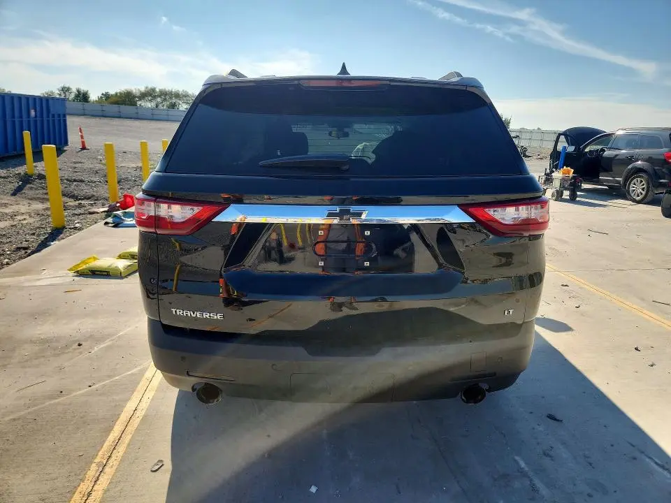 2019 CHEVROLET TRAVERSE LT  