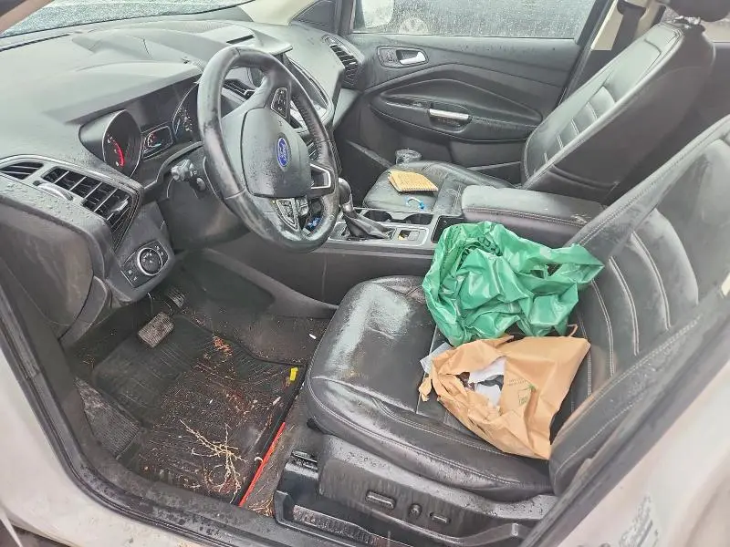 2017 FORD ESCAPE TITANIUM  