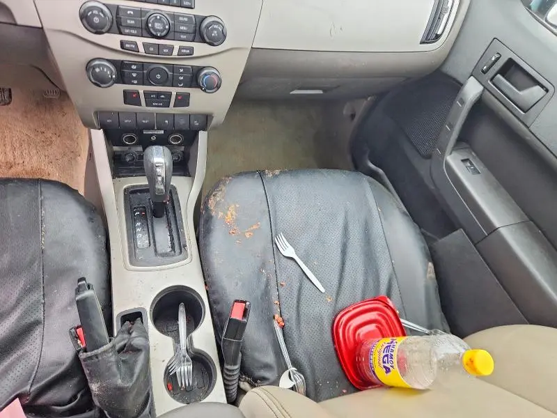 2010 FORD FOCUS SEL  
