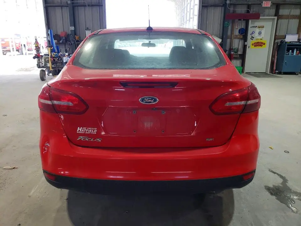 2017 FORD FOCUS SE  