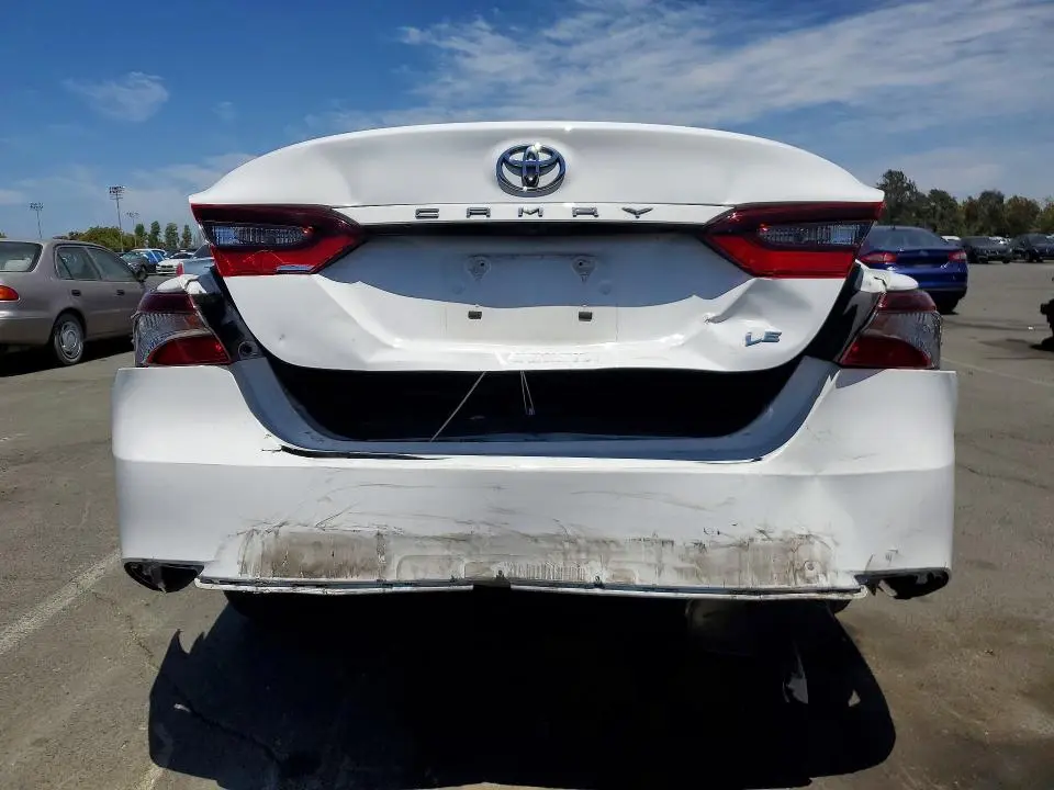 2021 TOYOTA CAMRY LE  