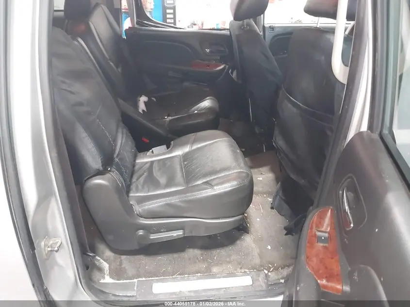 2011 CHEVROLET SUBURBAN 1500 LTZ