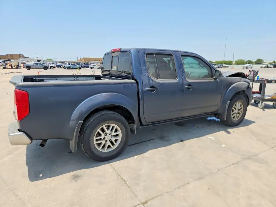 2021 NISSAN FRONTIER SV  
