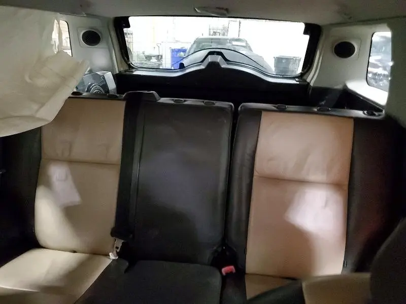 2010 TOYOTA FJ CRUISER BASE  