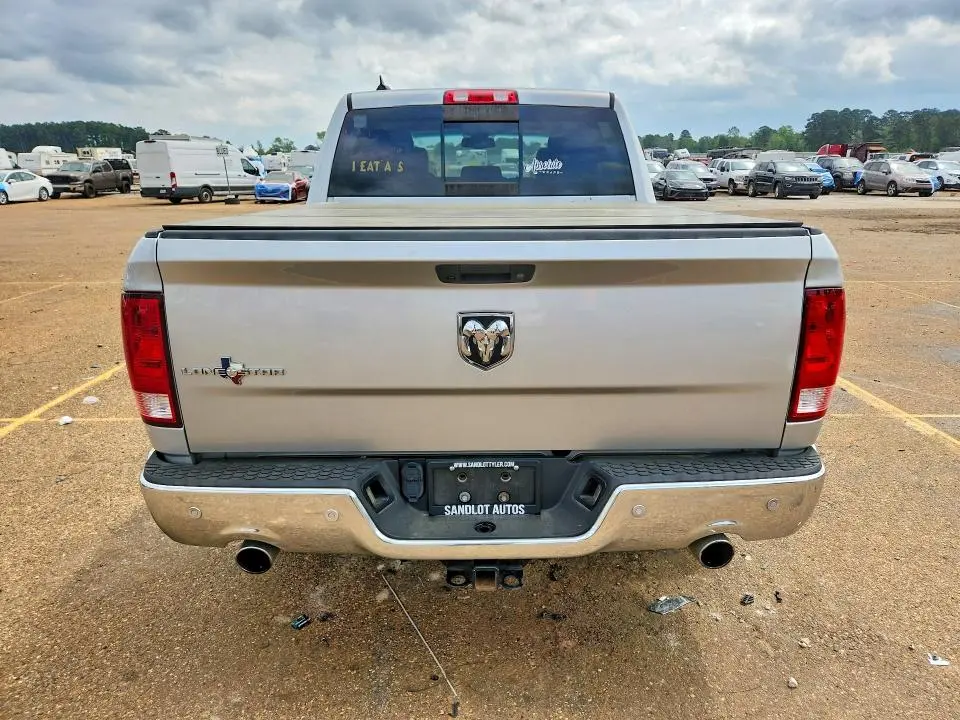 2017 RAM 1500 SLT  
