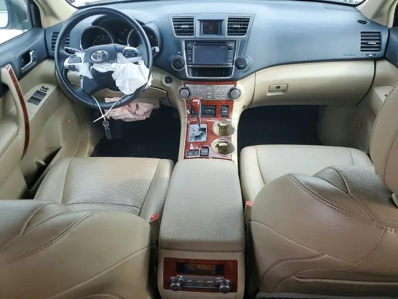 2013 TOYOTA HIGHLANDER LIMITED  