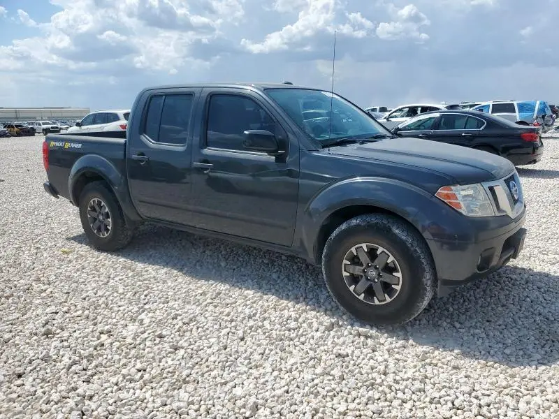2015 NISSAN FRONTIER S  