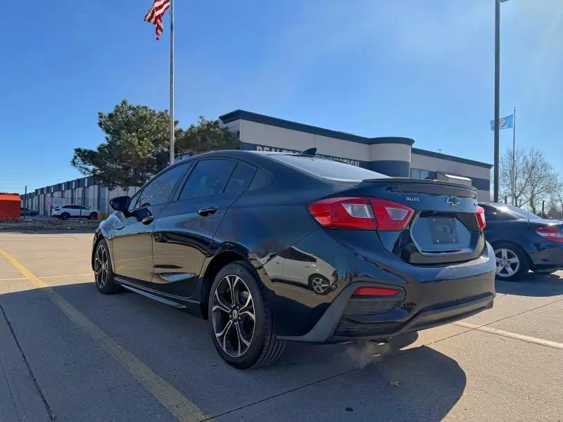 2019 CHEVROLET CRUZE LT  