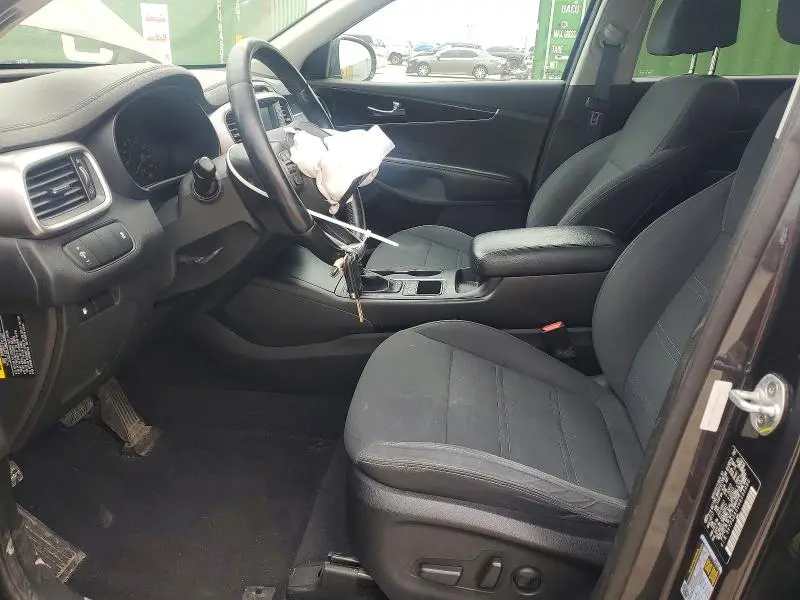 2017 KIA SORENTO LX  