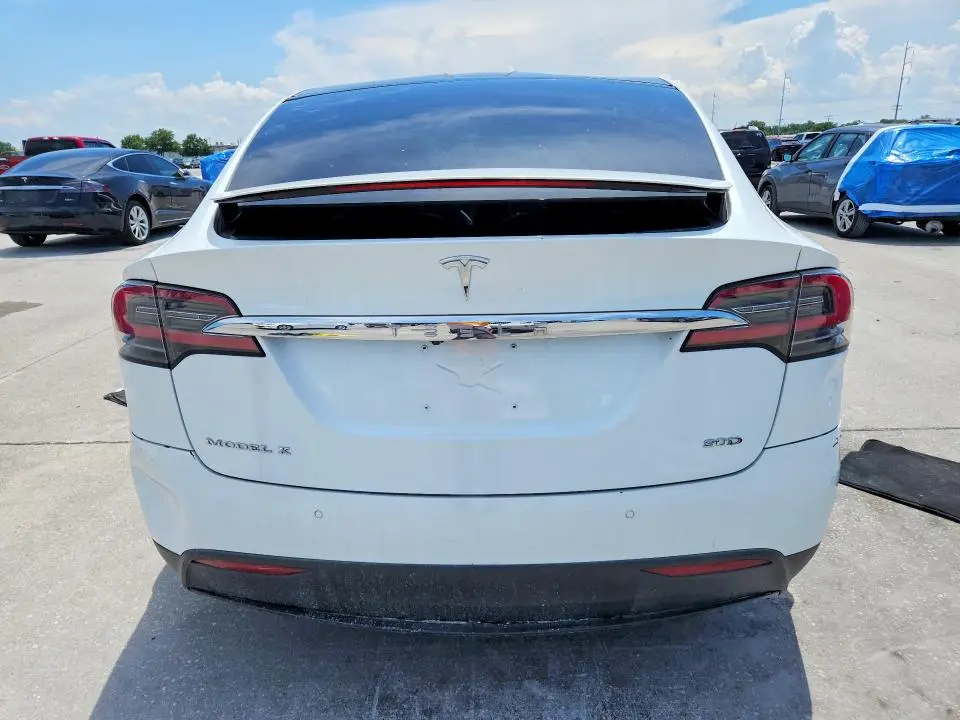 2016 TESLA MODEL X   
