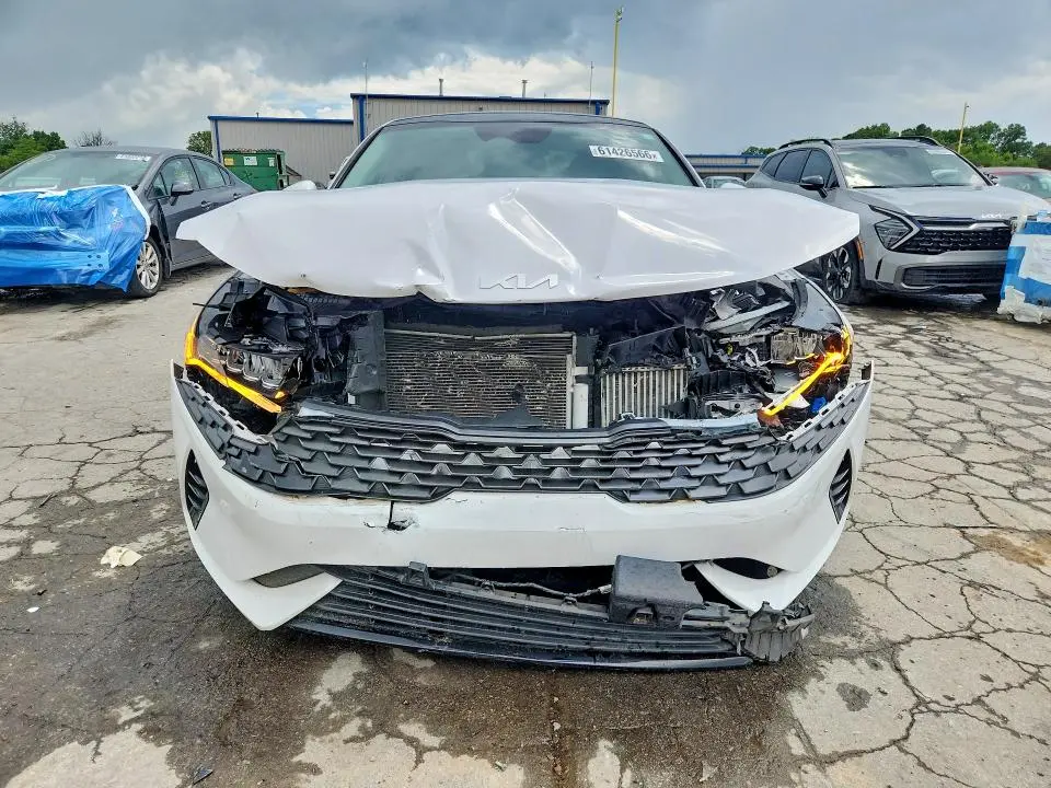 2023 KIA K5 EX  