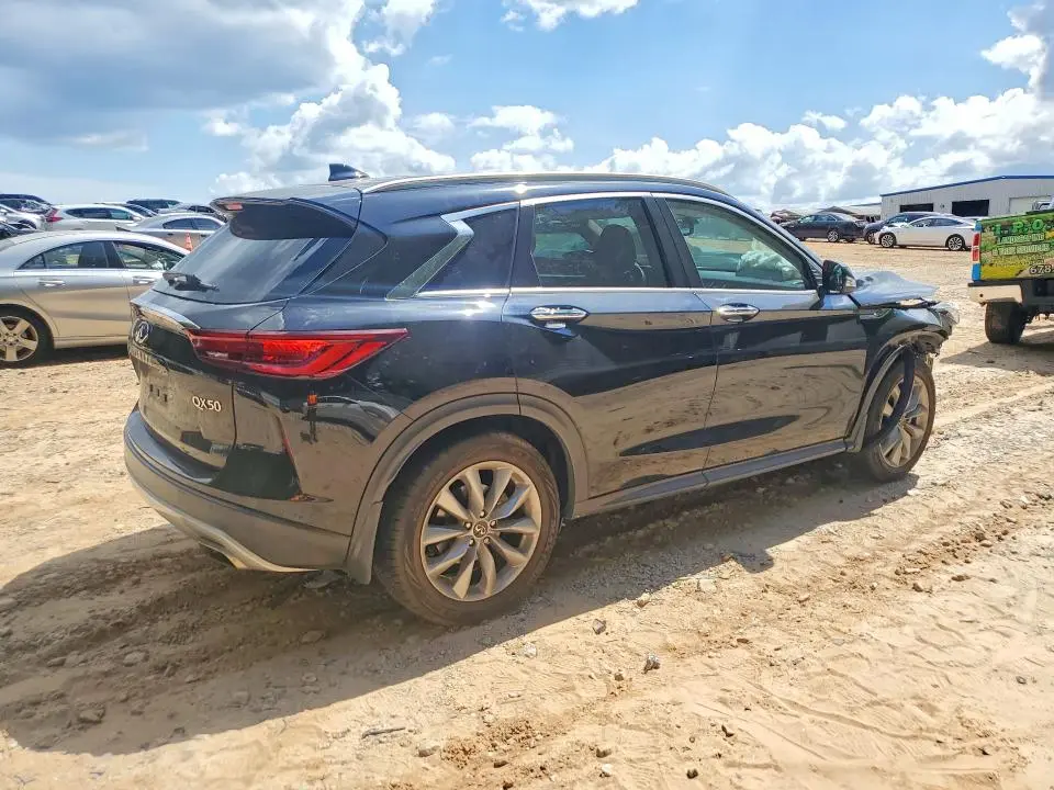 2022 INFINITI QX50 ESSENTIAL  
