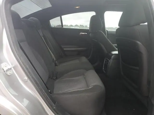 2016 DODGE CHARGER SE  