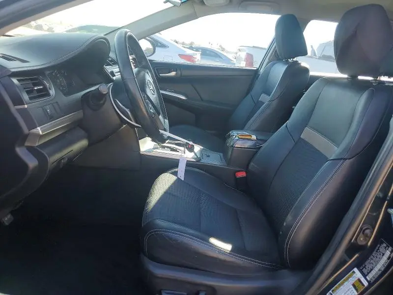 2013 TOYOTA CAMRY SE  