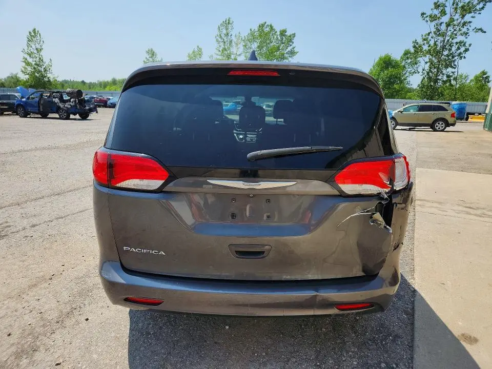 2017 CHRYSLER PACIFICA TOURING  