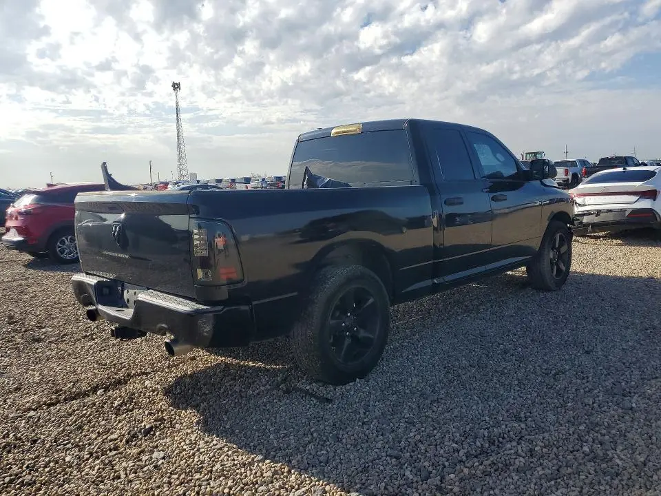 2014 RAM 1500 ST  
