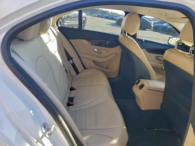 2015 MERCEDES-BENZ C 300  