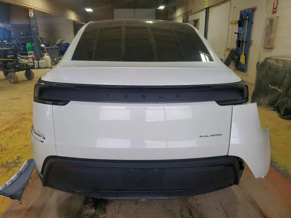 2026 TESL MODEL Y