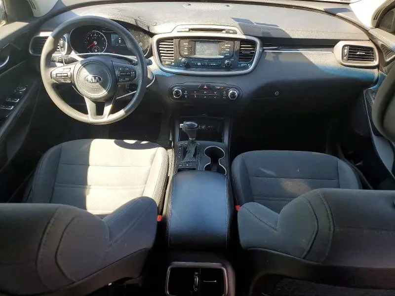 2016 KIA SORENTO LX V6  