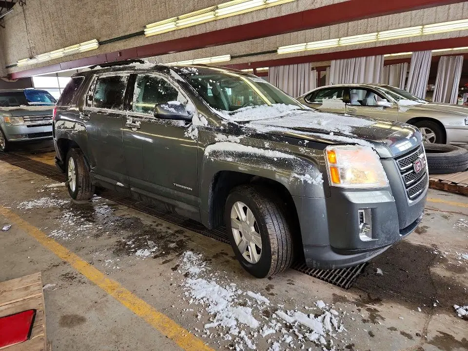 2013 GMC TERRAIN SLE  