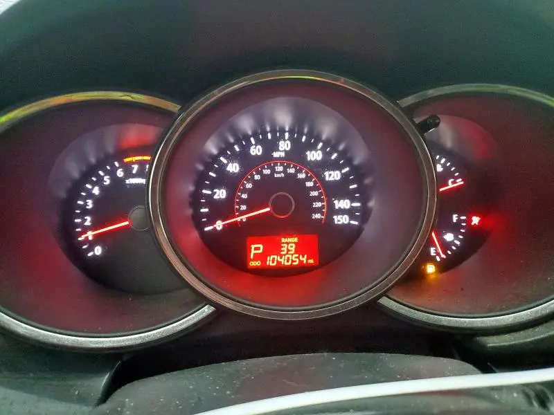 2012 KIA SORENTO BASE  