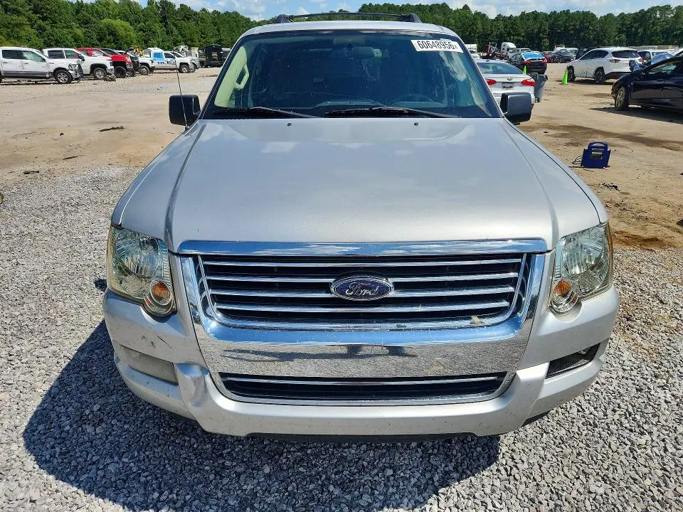 2010 FORD EXPLORER XLT  