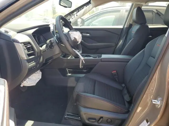 2025 NISSAN ROGUE SV  