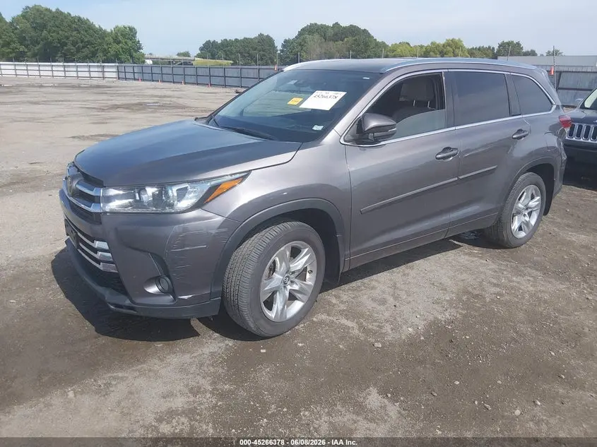 2017 TOYOTA HIGHLANDER LIMITED