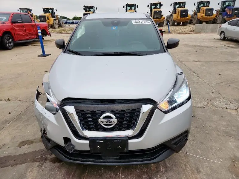 2020 NISSAN KICKS S  